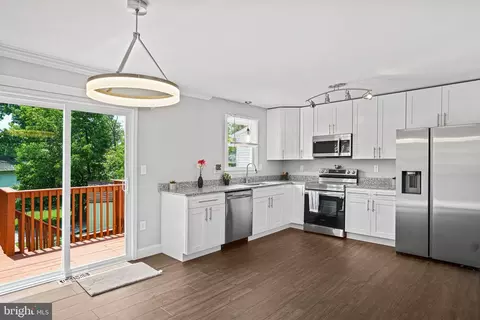 2005 Ode Rd, District Heights, MD 20747 photo 5