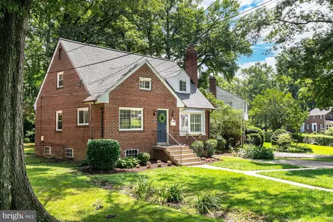 2703 Valley Way, Cheverly, MD 20785