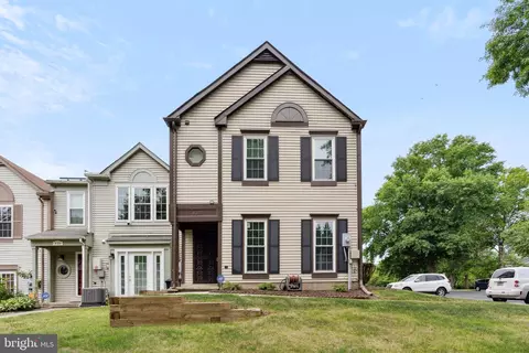 332 Hillside Ter, Hyattsville, MD 20785