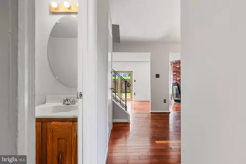 15610 Plaid Dr, Laurel, MD 20707 photo 5