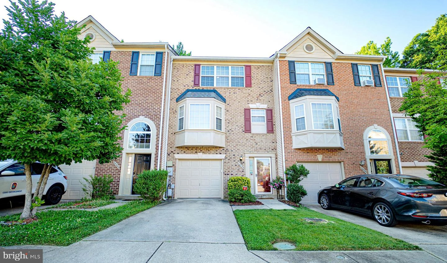 16027 Elegant Ct, Bowie, MD 20716 photo 2