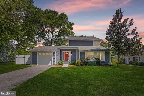 15906 Perkins Ln, Bowie, MD 20716
