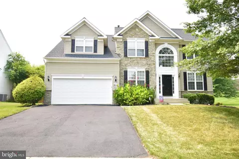 7213 Purple Avens Ave, Upper Marlboro, MD 20772