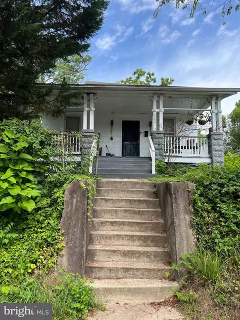 425 Clovis Ave, Capitol Heights, MD 20743