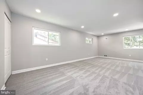 6806 Nashville Rd, Lanham, MD 20706 photo 14