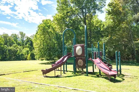 6806 Nashville Rd, Lanham, MD 20706 photo 28