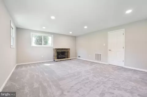 6806 Nashville Rd, Lanham, MD 20706 photo 18