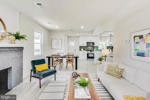 6508 Gateway Blvd, District Heights, MD 20747