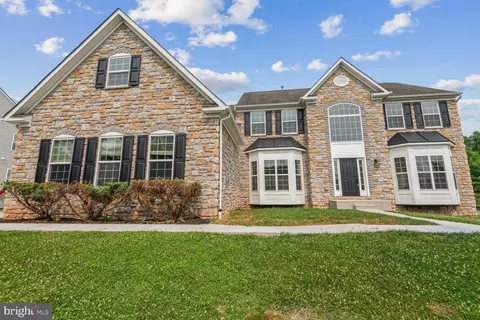 7201 Glen Pine St, Glenn Dale, MD 20769