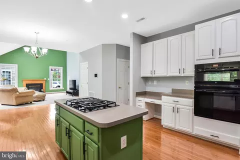 10105 Bartley Way, Lanham, MD 20706 photo 20