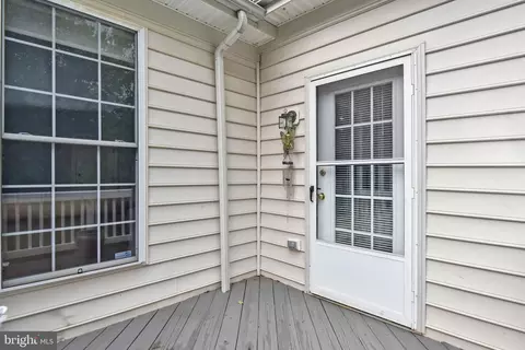 10105 Bartley Way, Lanham, MD 20706 photo 9