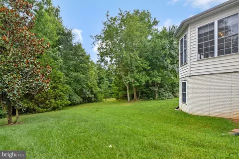 10105 Bartley Way, Lanham, MD 20706 photo 3