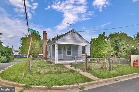 4222 Rail St, Capitol Heights, MD 20743