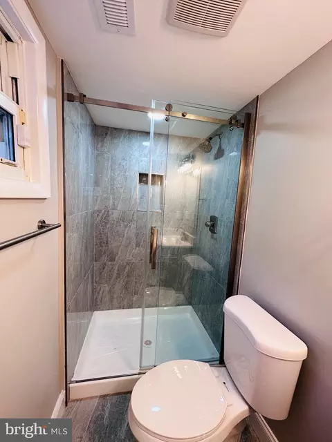 7937 Polk St, Glenarden, MD 20706 photo 9