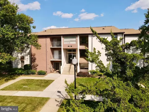 7931 Mandan Rd #618, Greenbelt, MD 20770