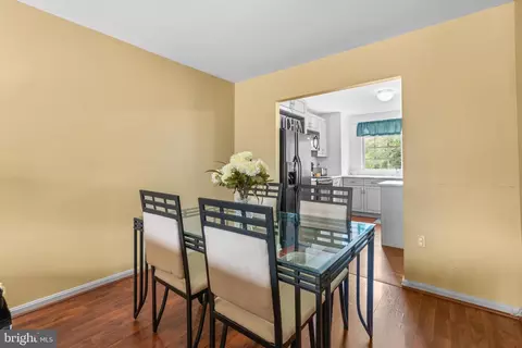 8110 Sandy Spring Rd, Laurel, MD 20707 photo 7