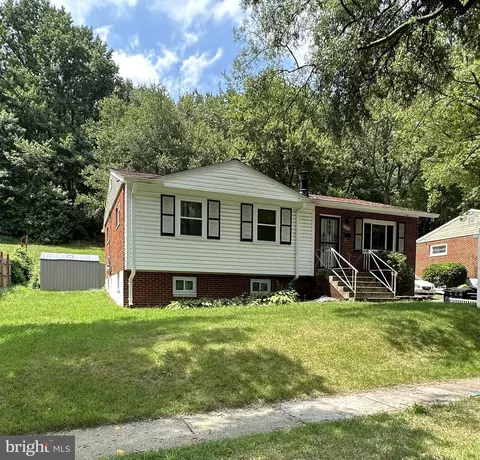 6816 Furman Pkwy, Riverdale, MD 20737