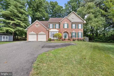 5017 Ashford Dr, Upper Marlboro, MD 20772