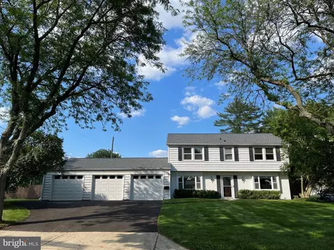2801 Birdseye Ln, Bowie, MD 20715