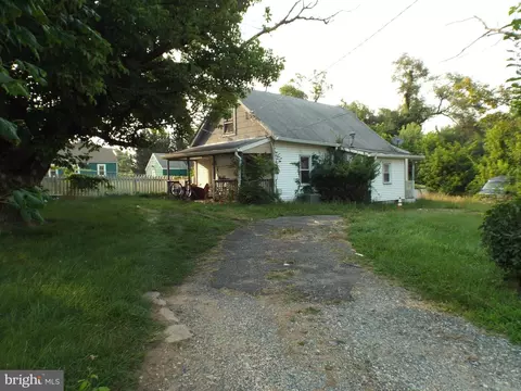3206 Ryan Dr, Suitland, MD 20746