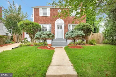 2013 Woodreeve Rd, Hyattsville, MD 20782