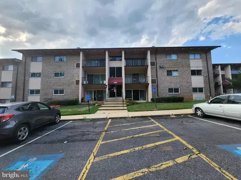 7605 Fontainebleau Dr #2340, New Carrollton, MD 20784