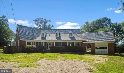 12339 Hatton Point Rd, Fort Washington, MD 20744