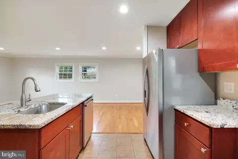 6501 97th Ave, Lanham, MD 20706 photo 11
