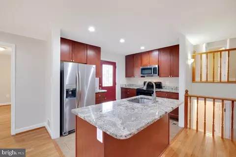 6501 97th Ave, Lanham, MD 20706 photo 8