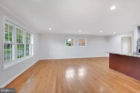 6501 97th Ave, Lanham, MD 20706 photo 5