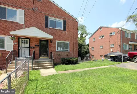 4015 Murdock St, Temple Hills, MD 20748