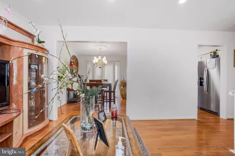 1424 7th St, Glenarden, MD 20706 photo 4