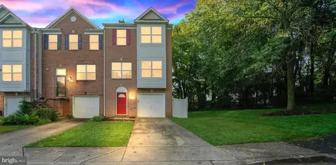 2401 Lemontree Ter, Springdale, MD 20774
