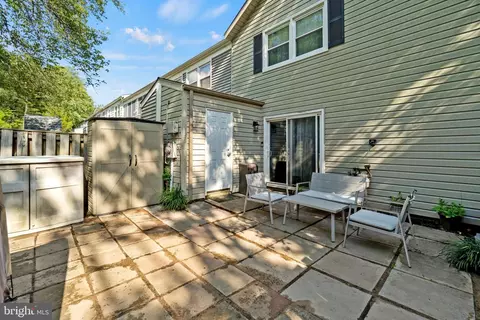 12143 Dove Cir, Laurel, MD 20708 photo 17