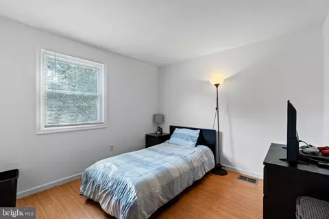 12143 Dove Cir, Laurel, MD 20708 photo 10