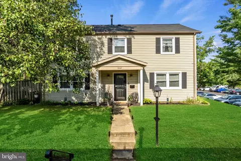 12143 Dove Cir, Laurel, MD 20708