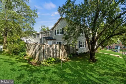 12143 Dove Cir, Laurel, MD 20708 photo 19