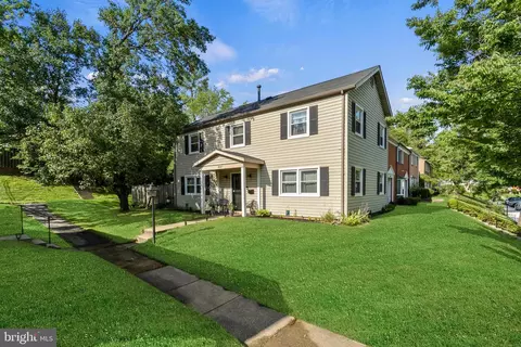 12143 Dove Cir, Laurel, MD 20708 photo 23