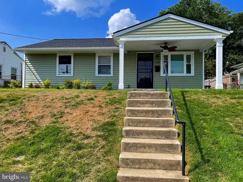 734 Carson Ave, Oxon Hill, MD 20745