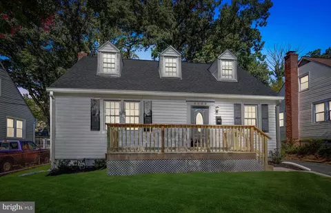 9608 48th Pl, College Park, MD 20740