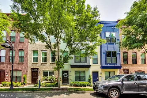 5735 45th Ave, Hyattsville, MD 20781