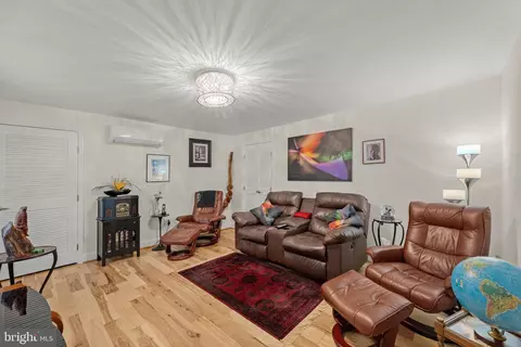 9307 Montpelier Dr, Laurel, MD 20708 photo 23