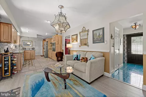 9307 Montpelier Dr, Laurel, MD 20708 photo 9