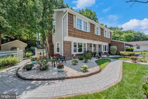 9307 Montpelier Dr, Laurel, MD 20708 photo 2