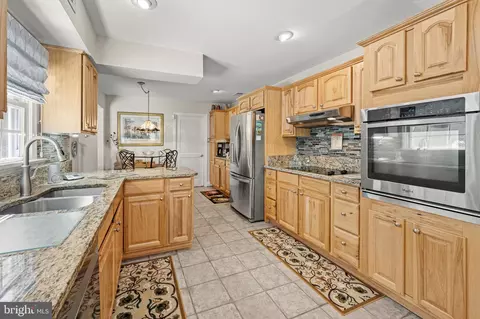 9307 Montpelier Dr, Laurel, MD 20708 photo 18