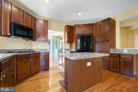 7406 Doublerock Ct, Laurel, MD 20707 photo 12