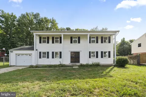 9212 Loughran Rd, Fort Washington, MD 20744