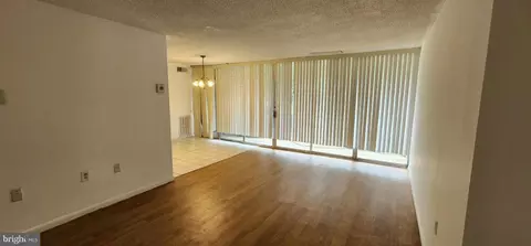 1824 Metzerott Rd #B-3, Adelphi, MD 20783 photo 2