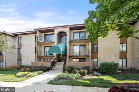 6934 Hanover Pkwy #201, Greenbelt, MD 20770