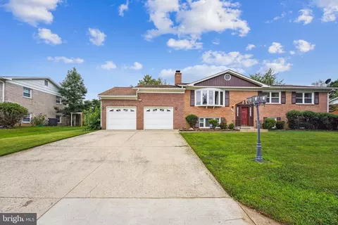 305 Dias Dr, Fort Washington, MD 20744